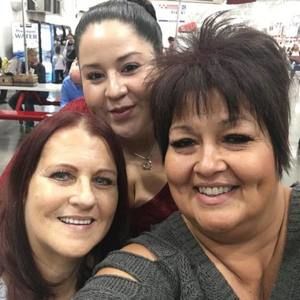 Meet your Posher, Heidi